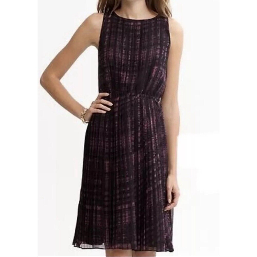 NWT Banana Republic Purple Black Pleated Dress Size 2P Retail $130
